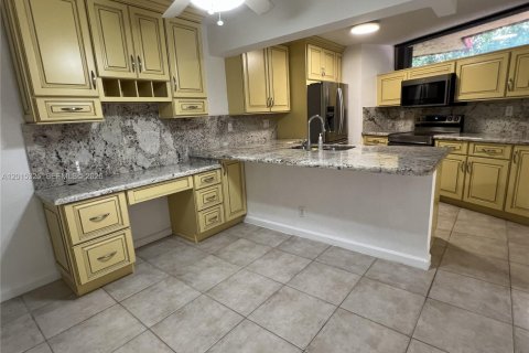 Touwnhouse à Boca Raton, Floride 2 chambres, 120.96 m2 № 2154041