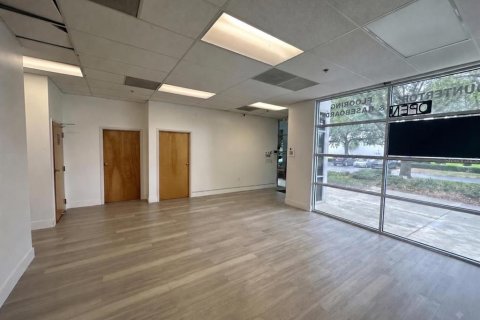 Commercial property in Orlando, Florida 7243.59 sq.m. № 2214665 - photo 7