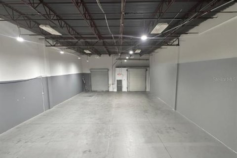 Commercial property in Orlando, Florida 7243.59 sq.m. № 2214665 - photo 5