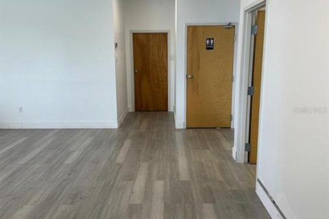 Commercial property in Orlando, Florida 7243.59 sq.m. № 2214665 - photo 6
