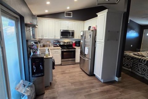Casa en venta en New Port Richey, Florida, 3 dormitorios, 99.13 m2 № 2259142 - foto 3
