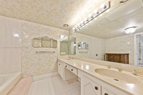 Condominio en venta en Hollywood, Florida, 2 dormitorios, 164.25 m2 № 1937403 - foto 25