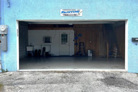 Immobilier commercial à louer à Jacksonville, Floride: 67.54 m2 № 861880 - photo 1