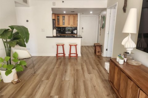 Condominio en venta en Miami, Florida, 2 dormitorios, 85.28 m2 № 1868139 - foto 4