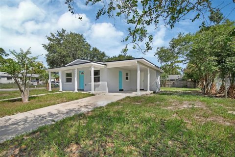 House in DeLand, Florida 4 bedrooms, 102.56 sq.m. № 1905982 - photo 24