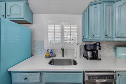 House in New Smyrna Beach, Florida 3 bedrooms, 221.11 sq.m. № 1608121 - photo 22