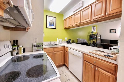 Condominio en venta en Gainesville, Florida, 1 dormitorio, 39.95 m2 № 2143074 - foto 11