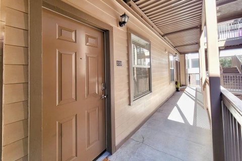 Condominio en venta en Gainesville, Florida, 1 dormitorio, 39.95 m2 № 2143074 - foto 4