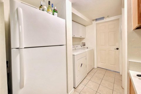 Condominio en venta en Gainesville, Florida, 1 dormitorio, 39.95 m2 № 2143074 - foto 12