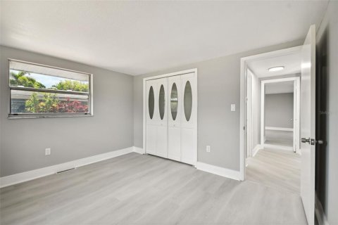 House in Bradenton, Florida 3 bedrooms, 140.75 sq.m. № 2280155 - photo 15
