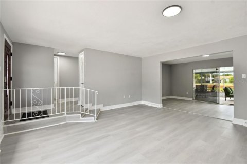 House in Bradenton, Florida 3 bedrooms, 140.75 sq.m. № 2280155 - photo 8