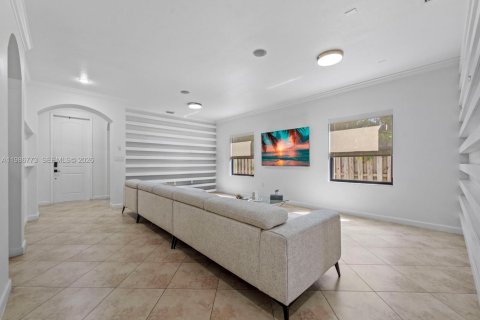 Villa ou maison à vendre à Miami, Floride: 3 chambres, 177.07 m2 № 2044903 - photo 7