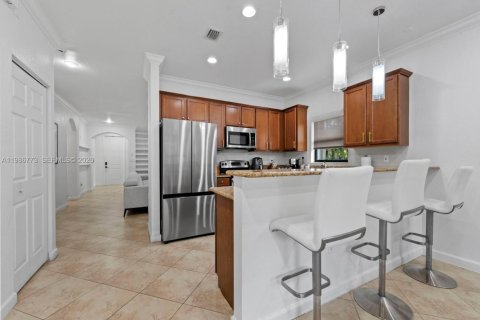 Villa ou maison à vendre à Miami, Floride: 3 chambres, 177.07 m2 № 2044903 - photo 12
