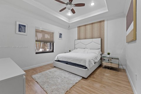 Villa ou maison à vendre à Miami, Floride: 3 chambres, 177.07 m2 № 2044903 - photo 17