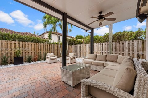 Villa ou maison à vendre à Miami, Floride: 3 chambres, 177.07 m2 № 2044903 - photo 26