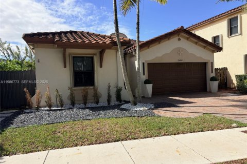 Дом в Майами, Флорида 3 спальни, 177.07м2 № 2044903