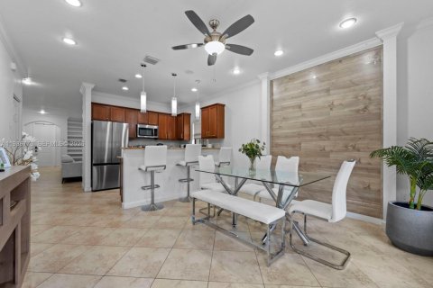 Villa ou maison à vendre à Miami, Floride: 3 chambres, 177.07 m2 № 2044903 - photo 13