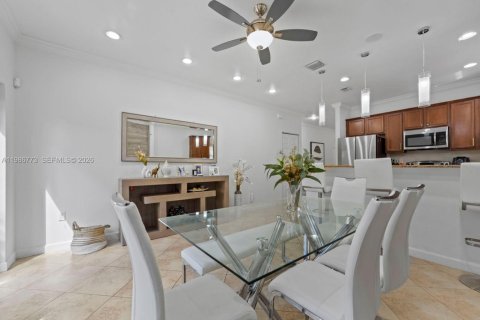 Villa ou maison à vendre à Miami, Floride: 3 chambres, 177.07 m2 № 2044903 - photo 15