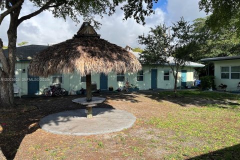 Propiedad comercial en venta en Hallandale Beach, Florida № 2069355 - foto 25