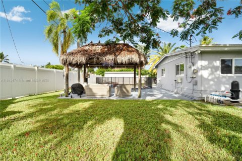 House in Cutler Bay, Florida 3 bedrooms, 150.32 sq.m. № 1836495 - photo 26