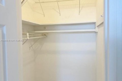 Condominio en venta en Miami Beach, Florida, 37.35 m2 № 1818501 - foto 7