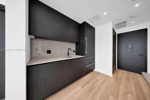 Купить кондоминиум в Майами, Флорида 1 спальня, 57.32м2, № 2426079 - фото 7