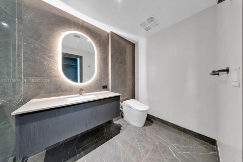 Купить кондоминиум в Майами, Флорида 1 спальня, 57.32м2, № 2426079 - фото 15