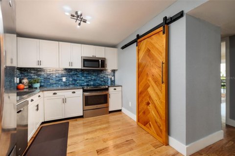 Copropriété à vendre à South Pasadena, Floride: 1 chambre, 97.55 m2 № 2149661 - photo 9