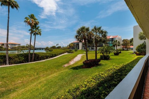 Copropriété à vendre à South Pasadena, Floride: 1 chambre, 97.55 m2 № 2149661 - photo 28