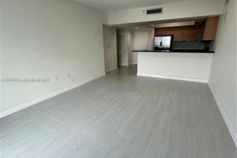 Copropriété à louer à Hollywood, Floride: 2 chambres, 110.46 m2 № 2091277 - photo 4