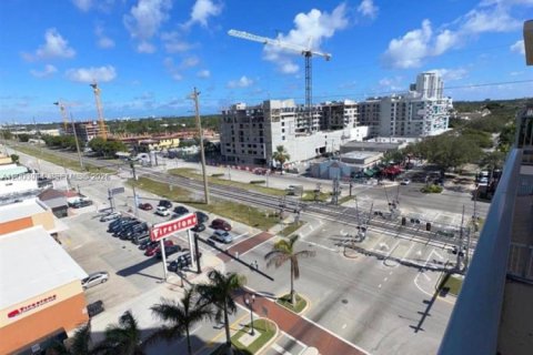 Copropriété à louer à Hollywood, Floride: 2 chambres, 110.46 m2 № 2091277 - photo 20