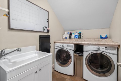 Casa en venta en Orlando, Florida, 3 dormitorios, 290.97 m2 № 1641078 - foto 24