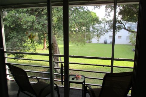 Condominio en venta en Deerfield Beach, Florida, 1 dormitorio, 54.35 m2 № 2007019 - foto 22