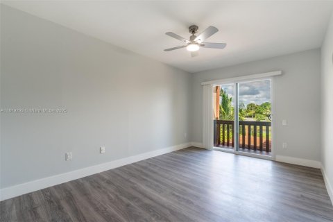 Condominio en venta en Miami, Florida, 3 dormitorios, 144 m2 № 1946585 - foto 21