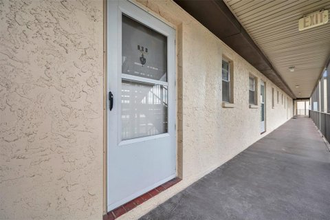 Copropriété à vendre à New Port Richey, Floride: 2 chambres, 89 m2 № 1820608 - photo 3