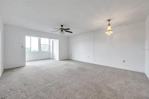 Copropriété à vendre à New Port Richey, Floride: 2 chambres, 89 m2 № 1820608 - photo 16