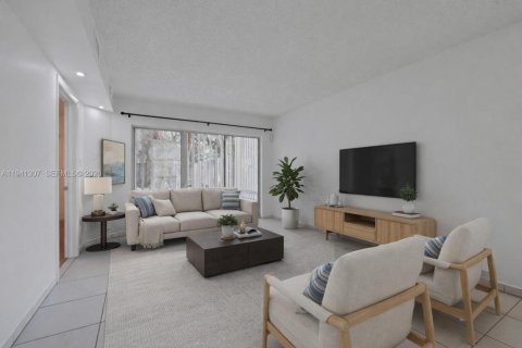 Купить кондоминиум в Майами, Флорида 2 спальни, 113.71м2, № 1998560 - фото 6