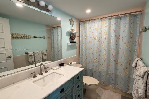 Condominio en venta en Hallandale Beach, Florida, 2 dormitorios, 132.85 m2 № 2052193 - foto 15