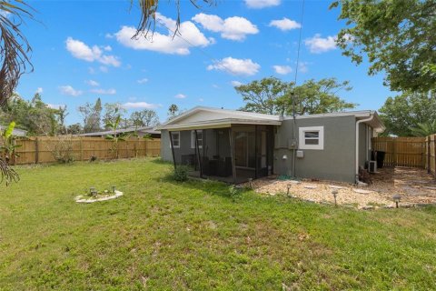 Casa en venta en New Port Richey, Florida, 3 dormitorios, 95.22 m2 № 1684582 - foto 23