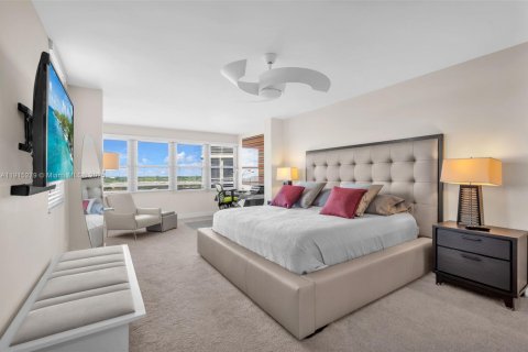 Снять в аренду кондоминиум в Помпано-Бич, Флорида 3 спальни, 159.42м2, № 1970737 - фото 29