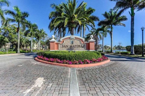 Condo in Palm Beach Gardens, Florida, 2 bedrooms  № 2193914 - photo 29