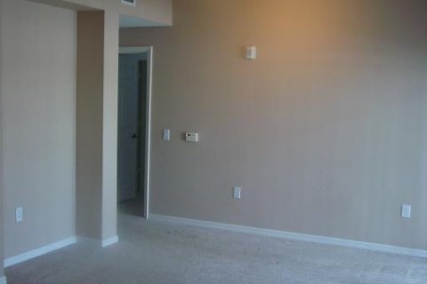 Condo in Palm Beach Gardens, Florida, 2 bedrooms  № 2193914 - photo 8