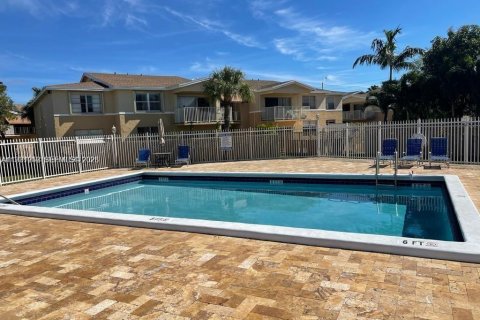 Condo in Doral, Florida, 1 bedroom  № 2043217 - photo 22