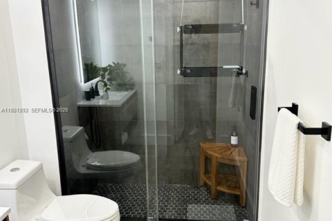 Condo in Doral, Florida, 1 bedroom  № 2043217 - photo 15