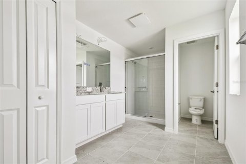 House in Palmetto, Florida 4 bedrooms, 212.37 sq.m. № 2113134 - photo 15