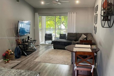Condo in Dania Beach, Florida, 2 bedrooms  № 1705795 - photo 3