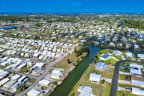 Terreno en venta en Englewood, Florida № 2214247 - foto 12