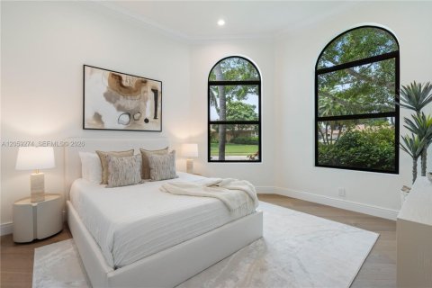 House in Boca Raton, Florida 4 bedrooms, 400.97 sq.m. № 2244075 - photo 20