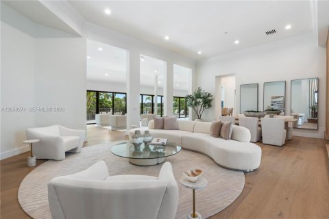 House in Boca Raton, Florida 4 bedrooms, 400.97 sq.m. № 2244075 - photo 7