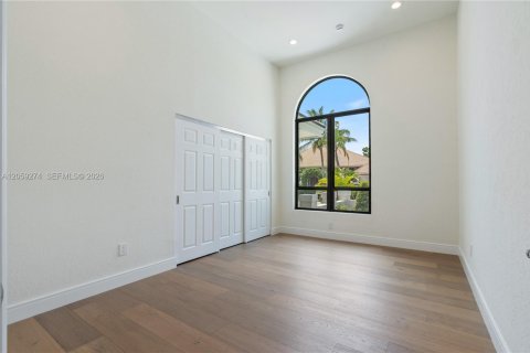 House in Boca Raton, Florida 4 bedrooms, 400.97 sq.m. № 2244075 - photo 30